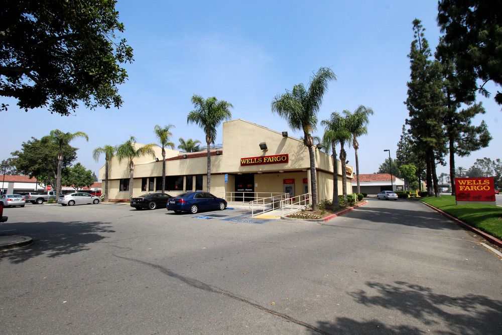 GROVE PLAZA: 2522 S Grove Ave, Ontario, CA 91761
